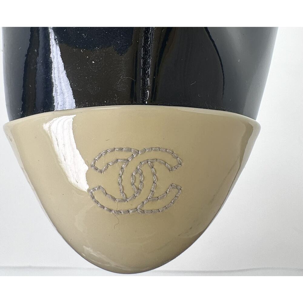 ⭐️ CHANEL Patent Leather Booties Black / White Sz 37 - Picture 2 of 7